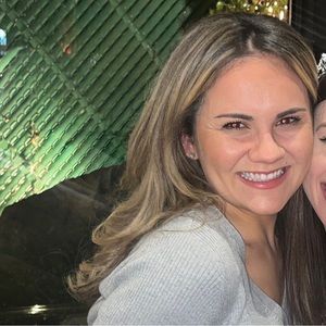 Meet your Posher, Dana